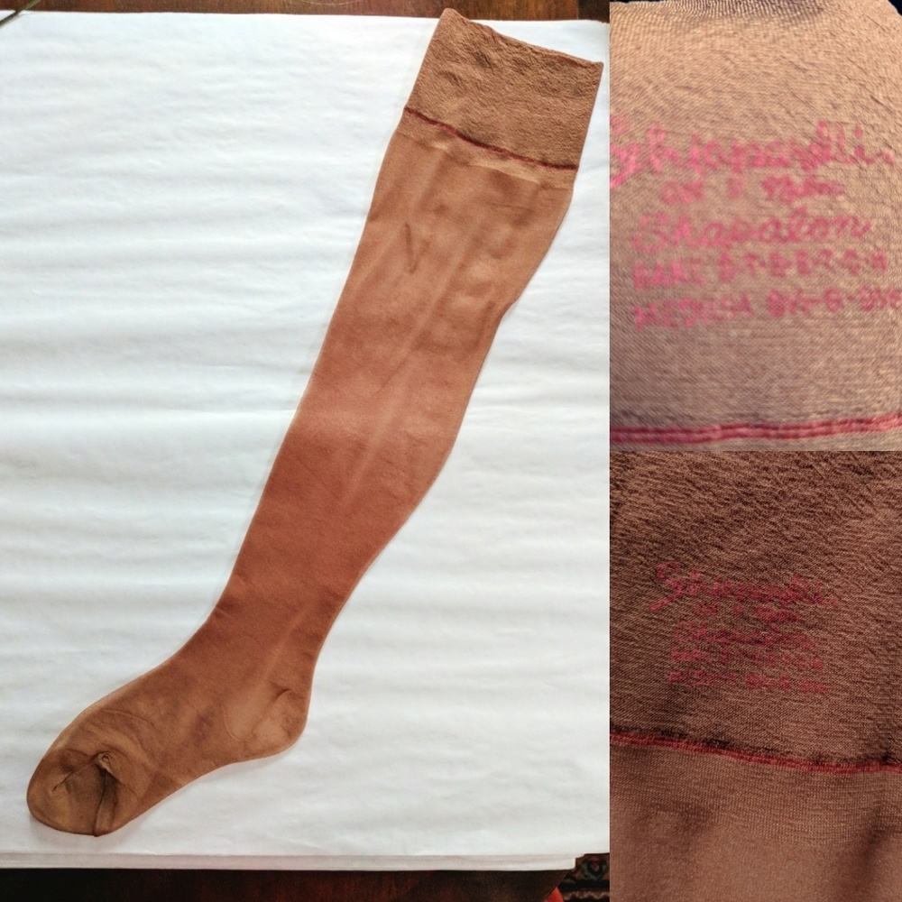 😀 Vintage Schiaparelli Nylons Stockings Hose 2 pr